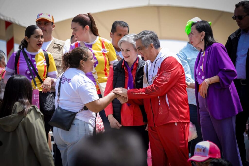 Américo y María de Villarreal conviven con miles de familias en DIFzania